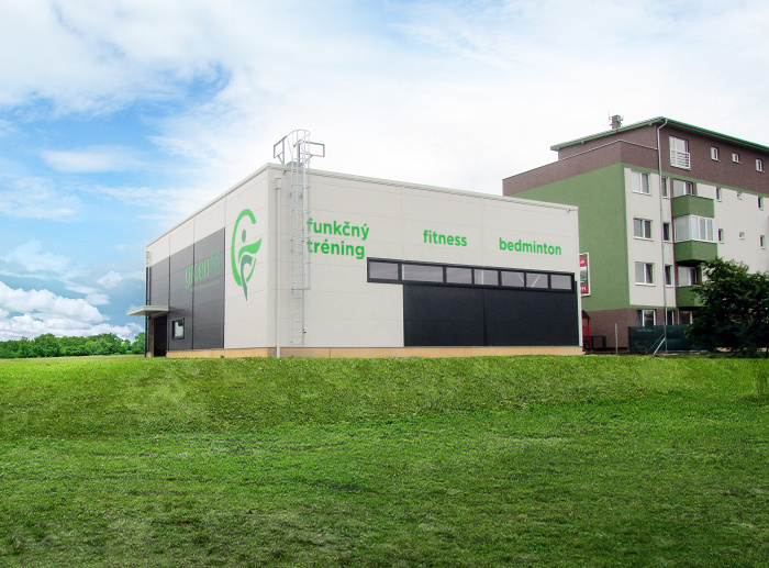 Realizovali jsme výstavbu sportovního centra v Hrubé Borši na Slovensku v rámovém provedení ocelové konstrukce.