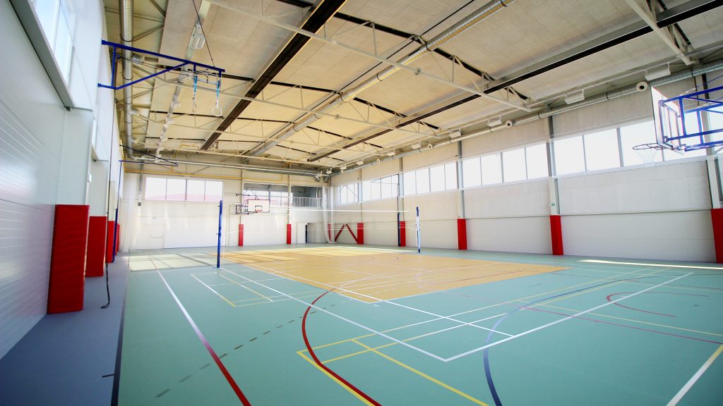 Novostavba sportovní haly ve Stěbořicích