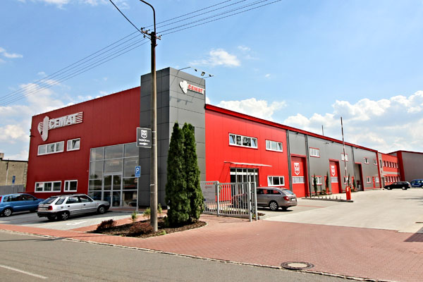 Naše společnost od roku 2012 spolupracovala s generálním dodavatelem na realizaci třech průmyslových hal v areálu společnosti ČEMAT s.r.o. v Bohumíně.